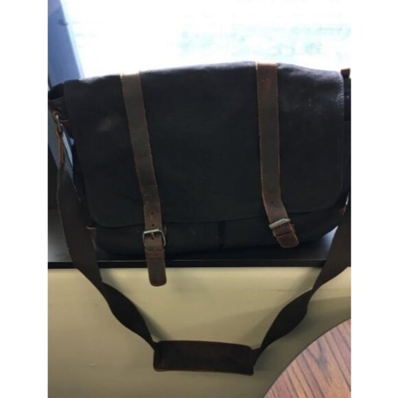 Amazon.com: Mens Messenger Bag Waterproof Vintage Genuine  Vintage Genuine Leather Waxed Canvas Briefcase Large Satchel Shoulder Bag Rugged